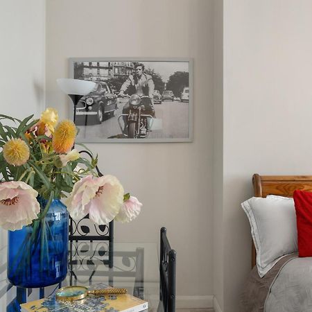 Modern Studio Apartment Londra Exterior foto